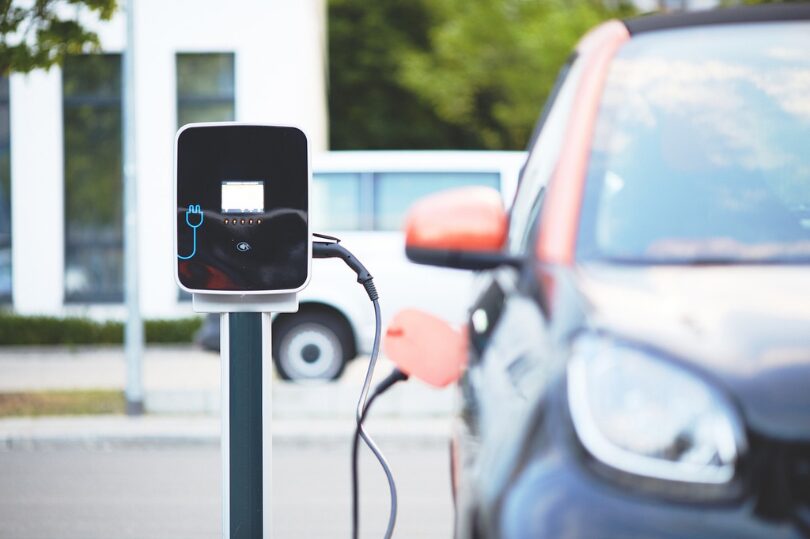 Cuanto cuesta cargar un coche electrico en casa en 2025 4